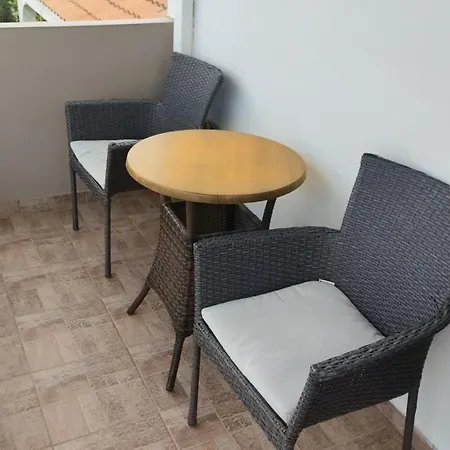 Agia Anna Apartments