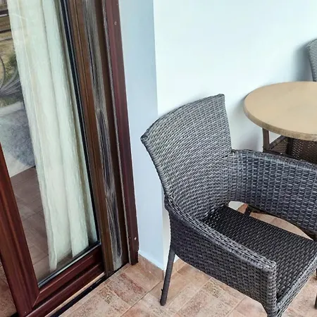 Agia Anna Apartments *