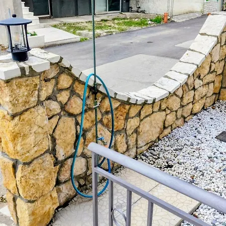 Agia Anna Apartments *