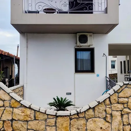 Agia Anna Apartments