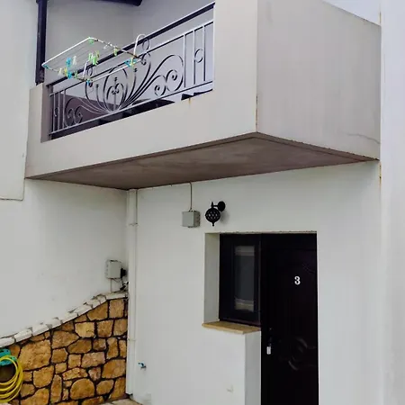 Agia Anna Apartments